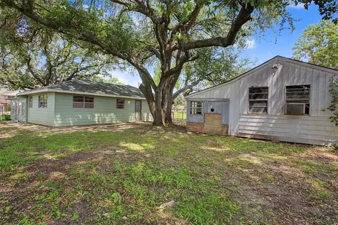 2337 Pearland Avenue Pearland TX 77581
