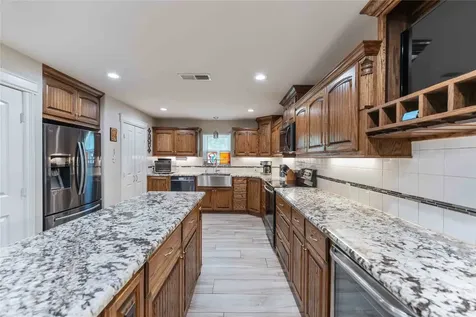 6814 Avenue O Santa Fe TX 77510