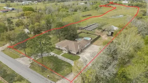 6814 Avenue O Santa Fe TX 77510