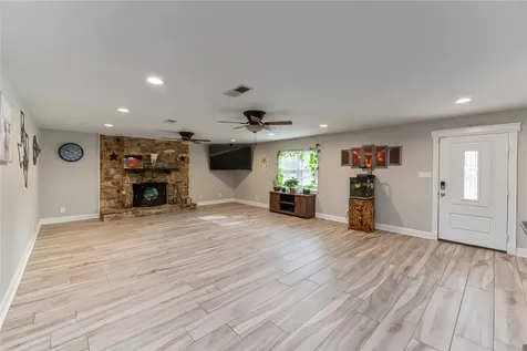 6814 Avenue O Santa Fe TX 77510