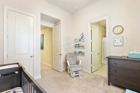 2049 Fannin Station N Houston TX 77045