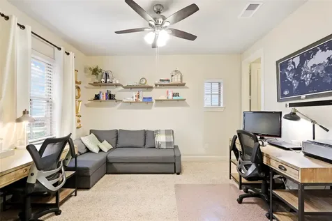 2049 Fannin Station N Houston TX 77045
