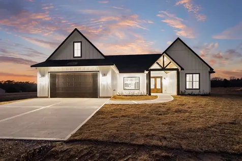 93 Long Horn Loop New Waverly TX 77358