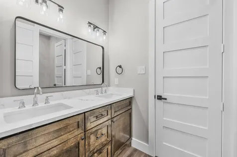 93 Long Horn Loop New Waverly TX 77358