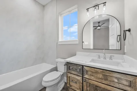 93 Long Horn Loop New Waverly TX 77358