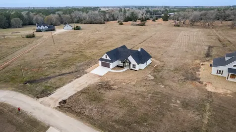 93 Long Horn Loop New Waverly TX 77358