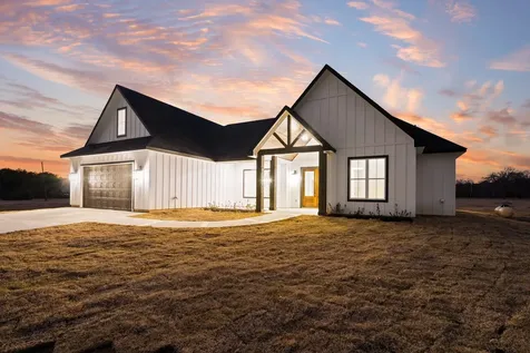 93 Long Horn Loop New Waverly TX 77358