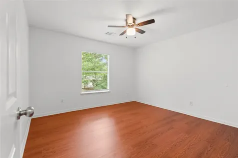 78 N Lace Arbor Drive The Woodlands TX 77382