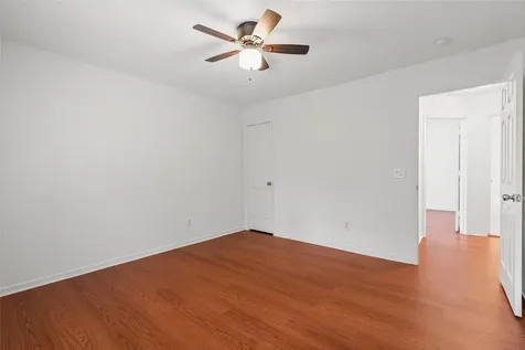 78 N Lace Arbor Drive The Woodlands TX 77382