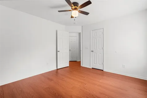 78 N Lace Arbor Drive The Woodlands TX 77382