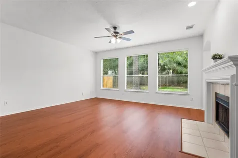 78 N Lace Arbor Drive The Woodlands TX 77382