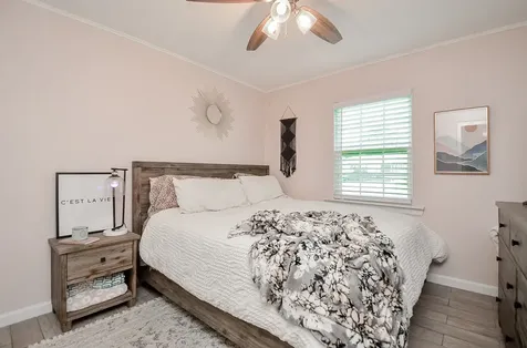 201 Inwood Lane Highlands TX 77562