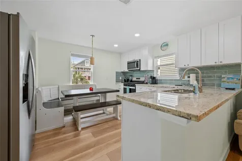 2811 Avenue O 1/2 Galveston TX 77550