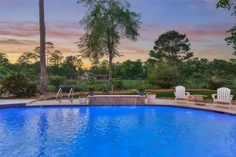 37 Doe Run Drive The Woodlands TX 77380