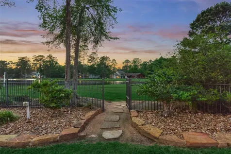 37 Doe Run Drive The Woodlands TX 77380