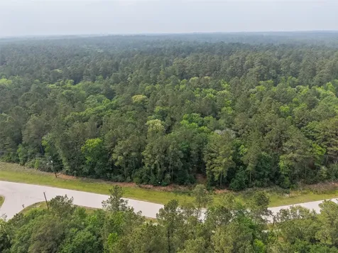 12-22-76 Granite Road Huntsville TX 77340