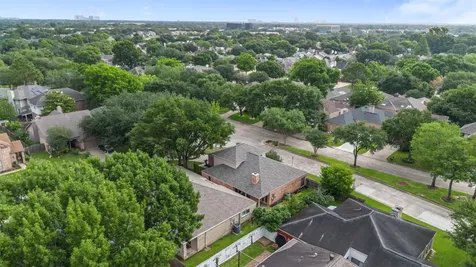 12903 Avenida Vaquero Street Houston TX 77077