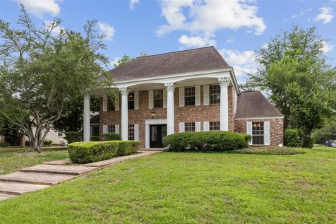 1919 Saddlecreek Drive Houston TX 77090