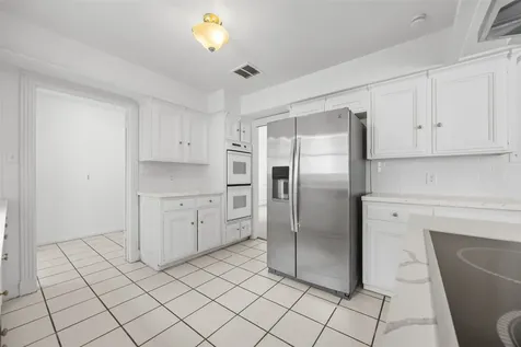 1919 Saddlecreek Drive Houston TX 77090