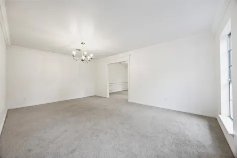 1919 Saddlecreek Drive Houston TX 77090