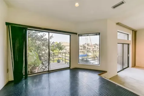 18201 Sandy Cove Houston TX 77058