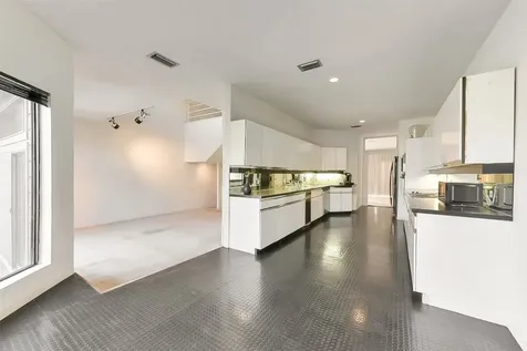 18201 Sandy Cove Houston TX 77058