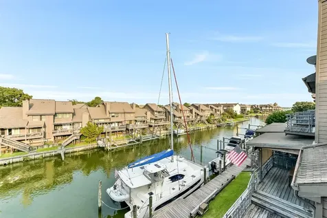18201 Sandy Cove Houston TX 77058