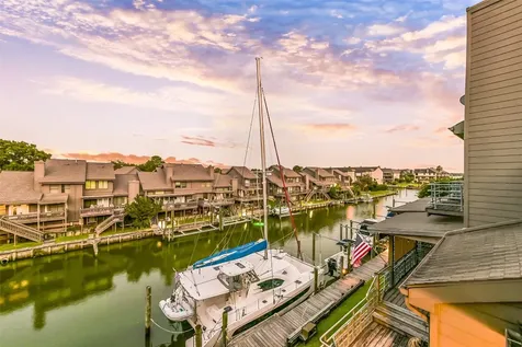 18201 Sandy Cove Houston TX 77058