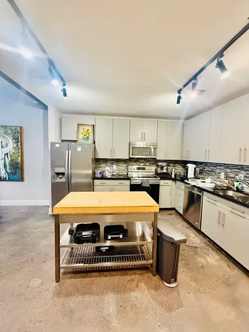 1601 W Webster Street Street 11 Houston TX 77019