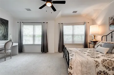 35 N Walden Elms Circle The Woodlands TX 77382