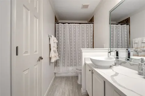 35 N Walden Elms Circle The Woodlands TX 77382