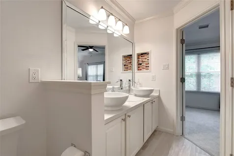 35 N Walden Elms Circle The Woodlands TX 77382