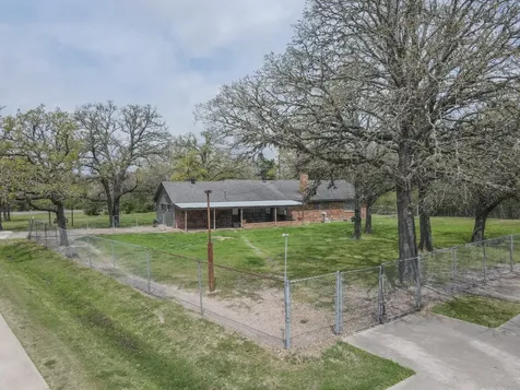 11184 Dan Williams Lane College Station TX 77845
