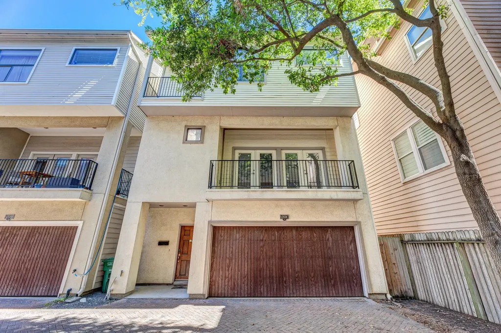 5209 Schuler Street C Houston TX 77007