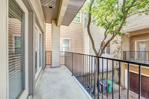 5209 Schuler Street C Houston TX 77007