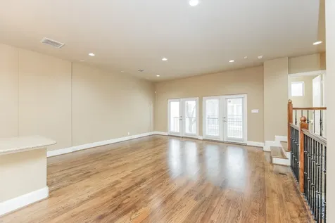 5209 Schuler Street C Houston TX 77007