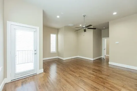 5209 Schuler Street C Houston TX 77007