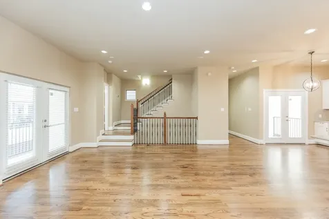 5209 Schuler Street C Houston TX 77007