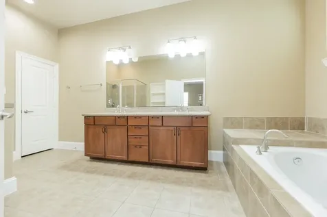 5209 Schuler Street C Houston TX 77007