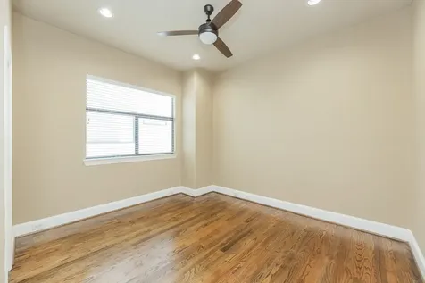 5209 Schuler Street C Houston TX 77007