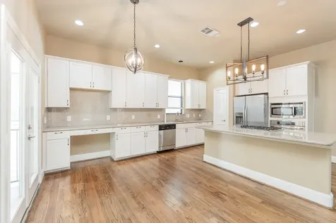 5209 Schuler Street C Houston TX 77007