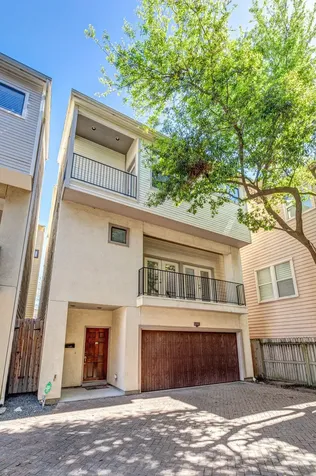 5209 Schuler Street C Houston TX 77007