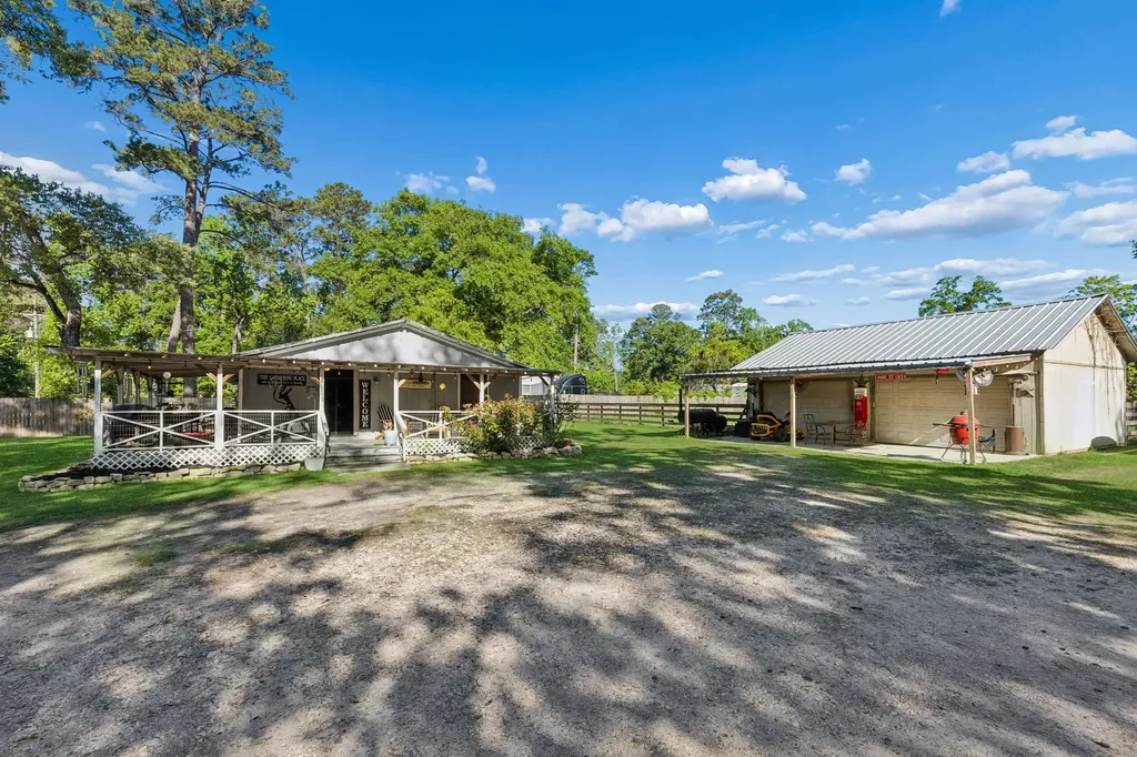 21757 Cherry Street New Caney TX 77357