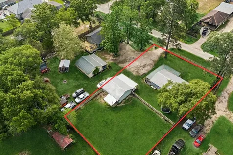 21757 Cherry Street New Caney TX 77357