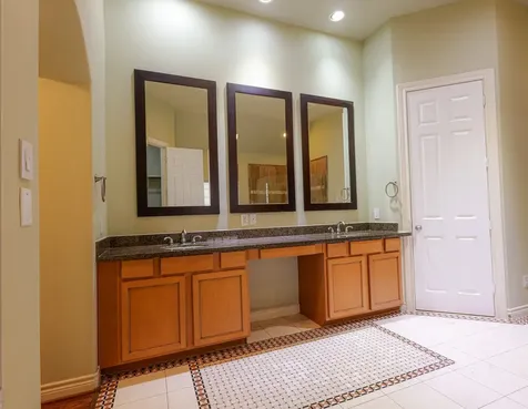 1314 Sherwood Springs Lane Houston TX 77043