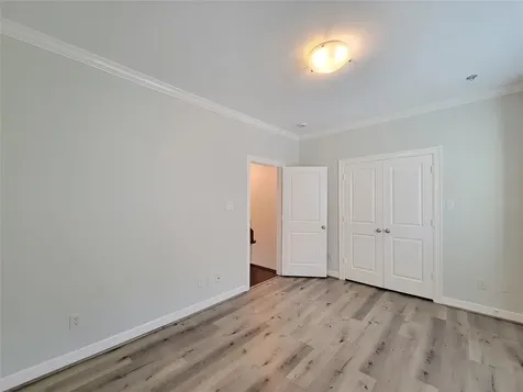 2416 La Branch Street Houston TX 77004