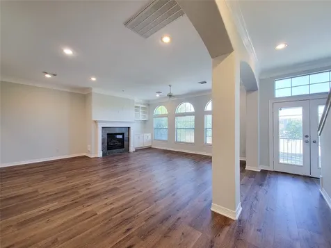 2416 La Branch Street Houston TX 77004