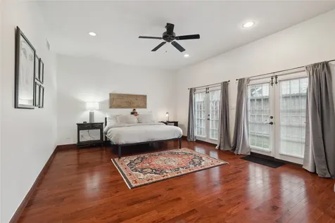 415 W 8th Street Houston TX 77007