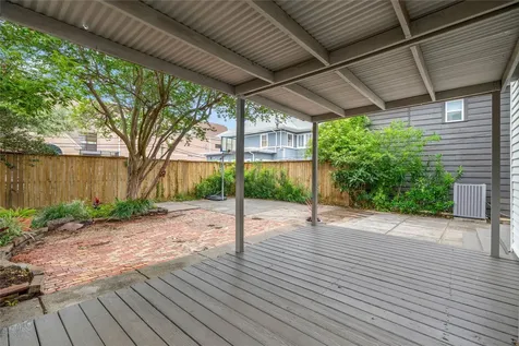 1210 Hawthorne Street Houston TX 77006