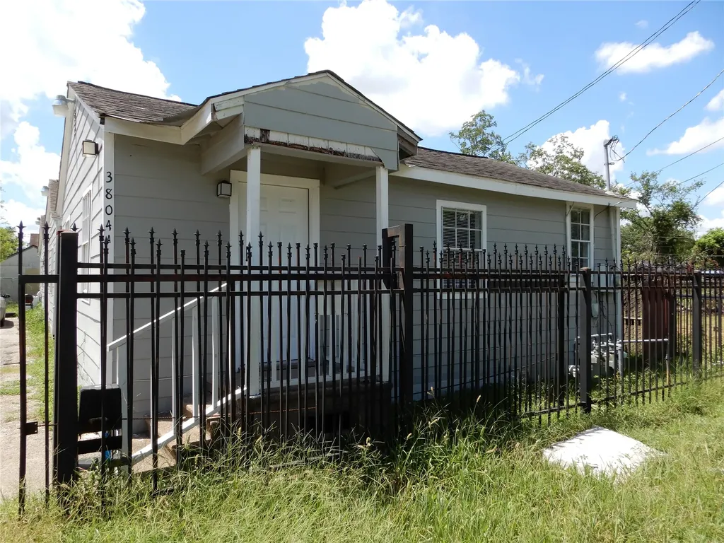 3804 Lelia Street A Houston TX 77026